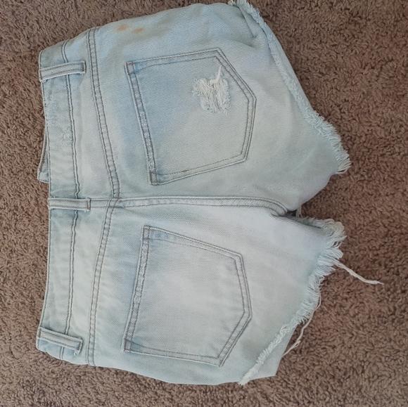 Jean shorts - Picture 2 of 3